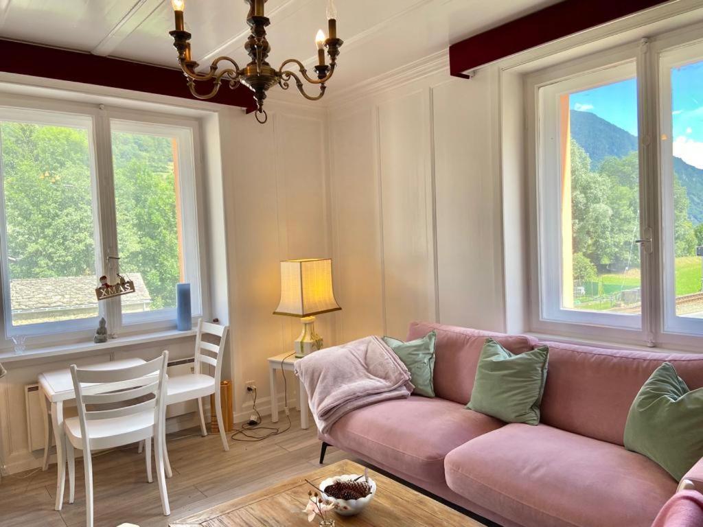 Bed and Breakfast Chasa Sassalbo Poschiavo Exteriér fotografie